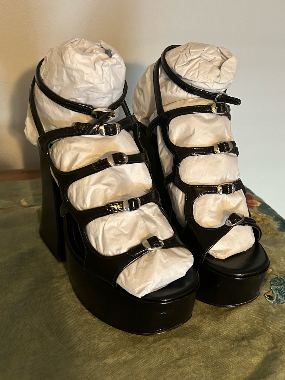 Marc Jacobs Kiki Black Strappy Platform Sandals